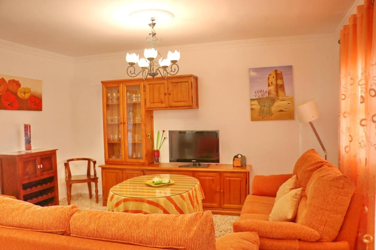 Apartamento Cortes โกนิล เด ลาฟรอนเตรา ภายนอก รูปภาพ