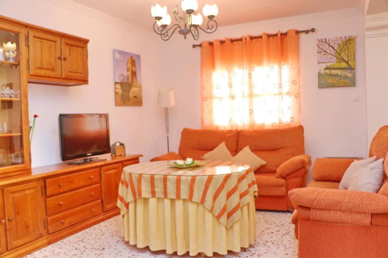 Apartamento Cortes โกนิล เด ลาฟรอนเตรา ภายนอก รูปภาพ