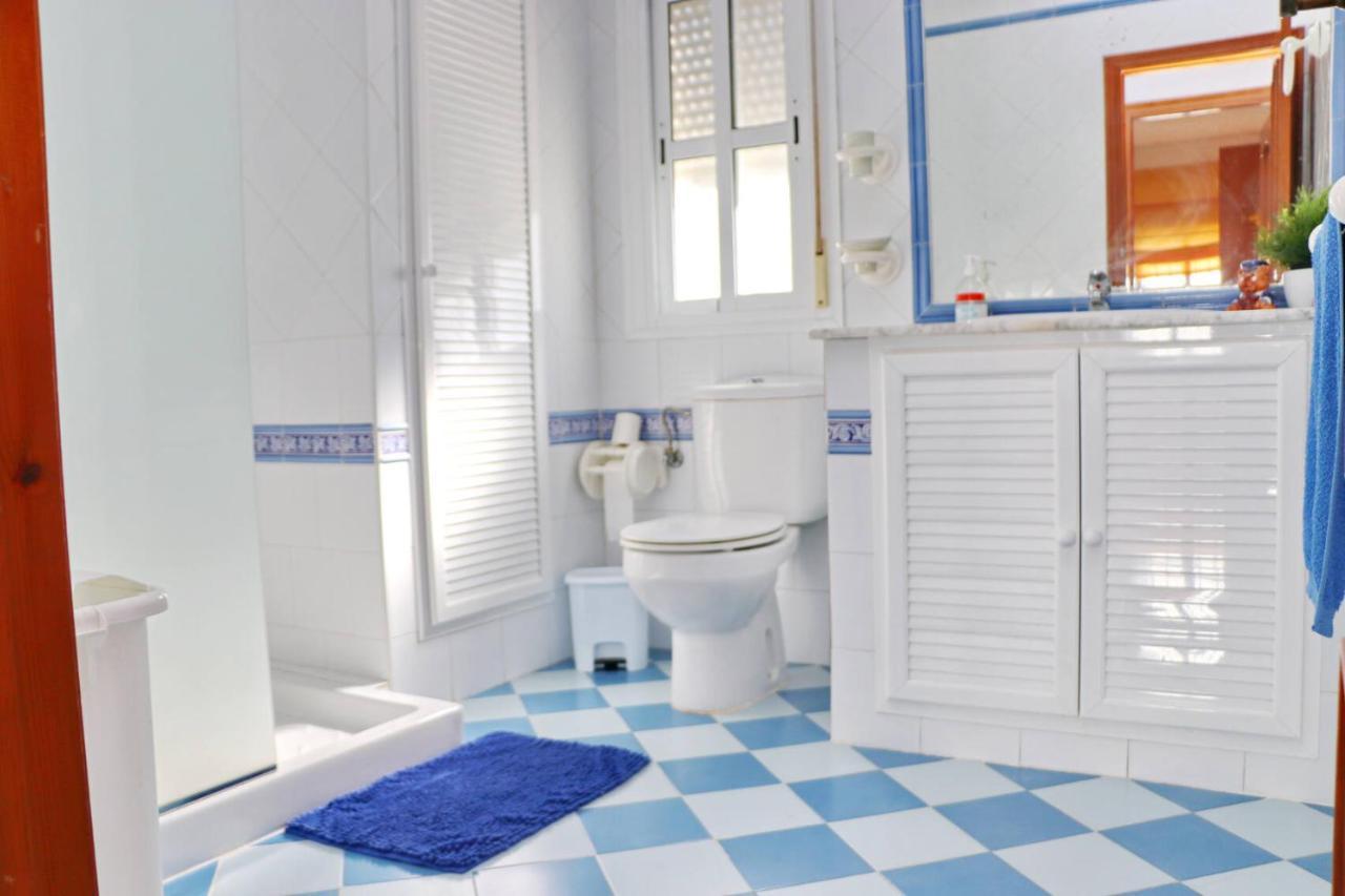 Apartamento Cortes โกนิล เด ลาฟรอนเตรา ภายนอก รูปภาพ